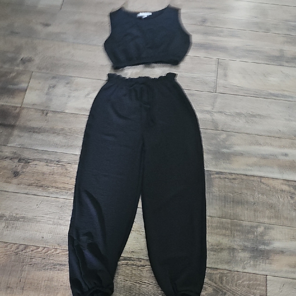 HYFVE Black Women's Track Pants & Crop Top Set